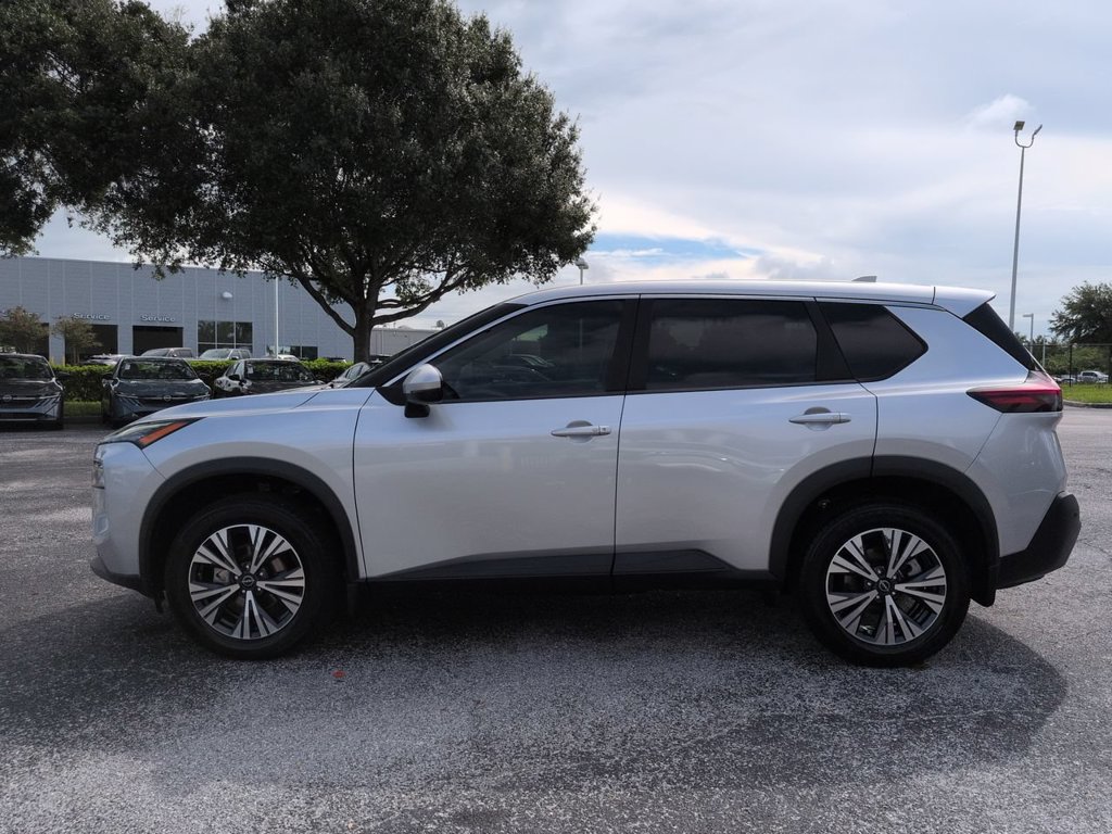 Used 2022 Nissan Rogue SV FWD image 7
