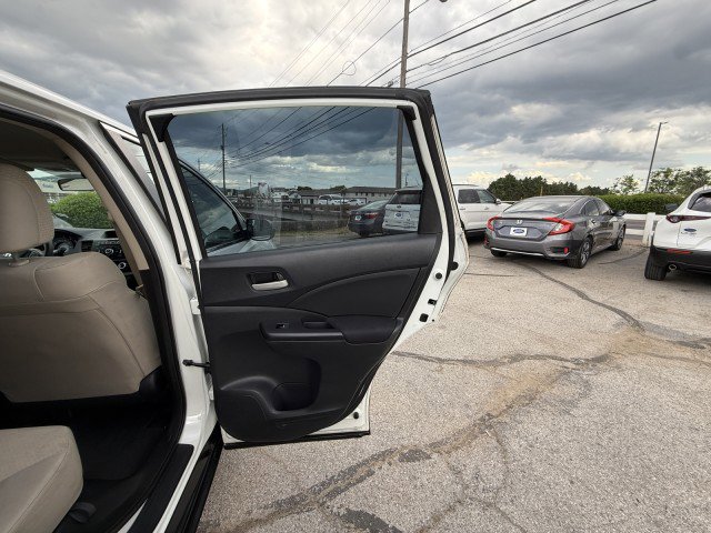 Used 2015 Honda CR-V LX image 16
