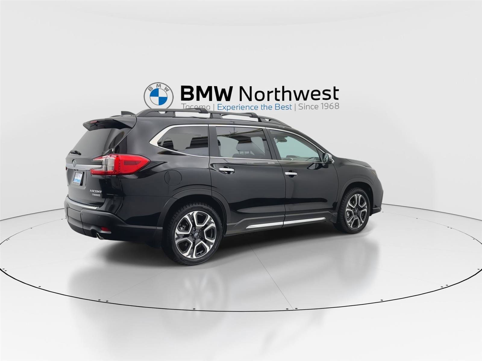 Used 2023 Subaru Ascent Touring w/ Popular Package #2A AWD/4WD image 3