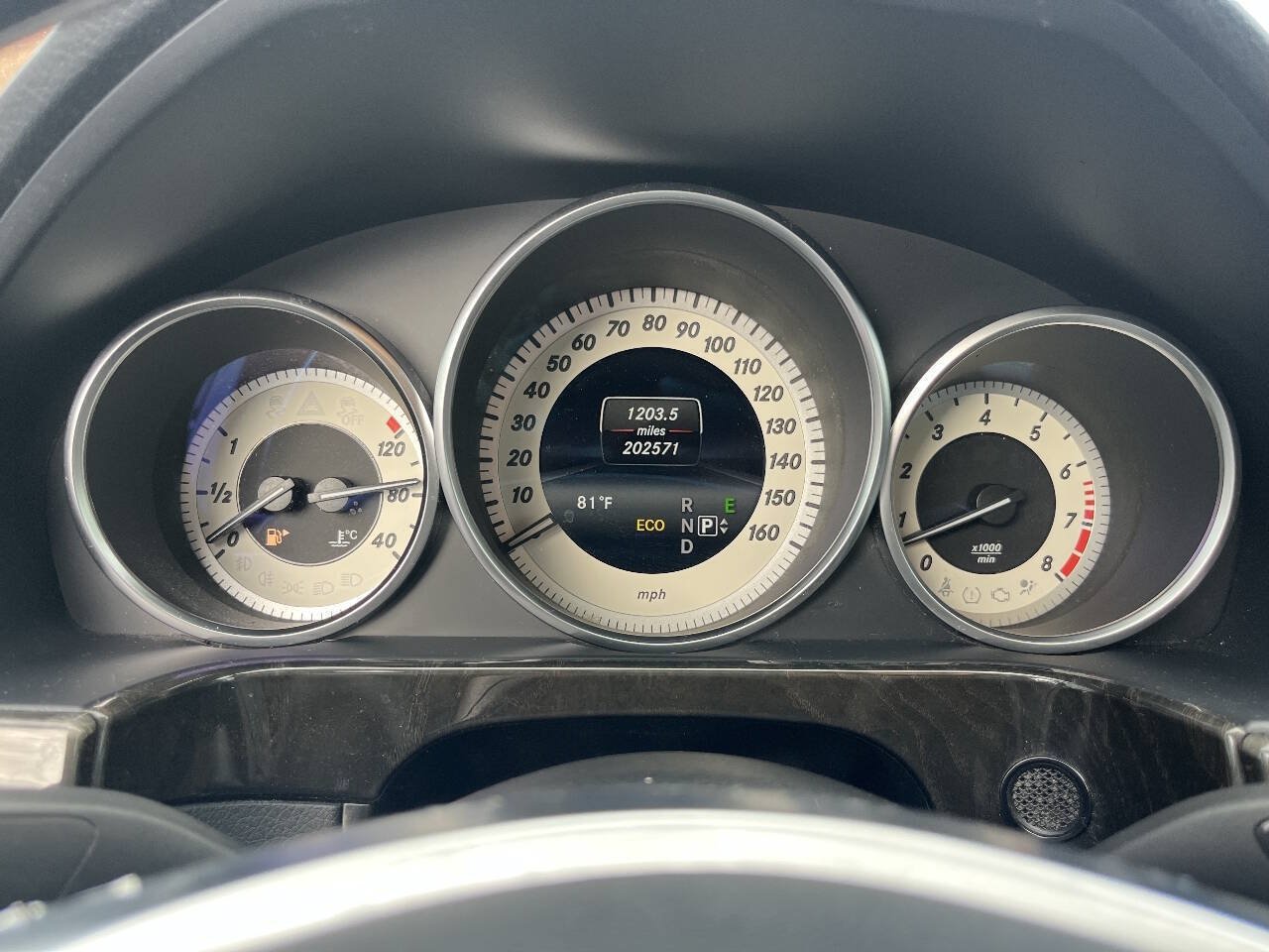 Used 2014 Mercedes-Benz E 350 Sedan image 29