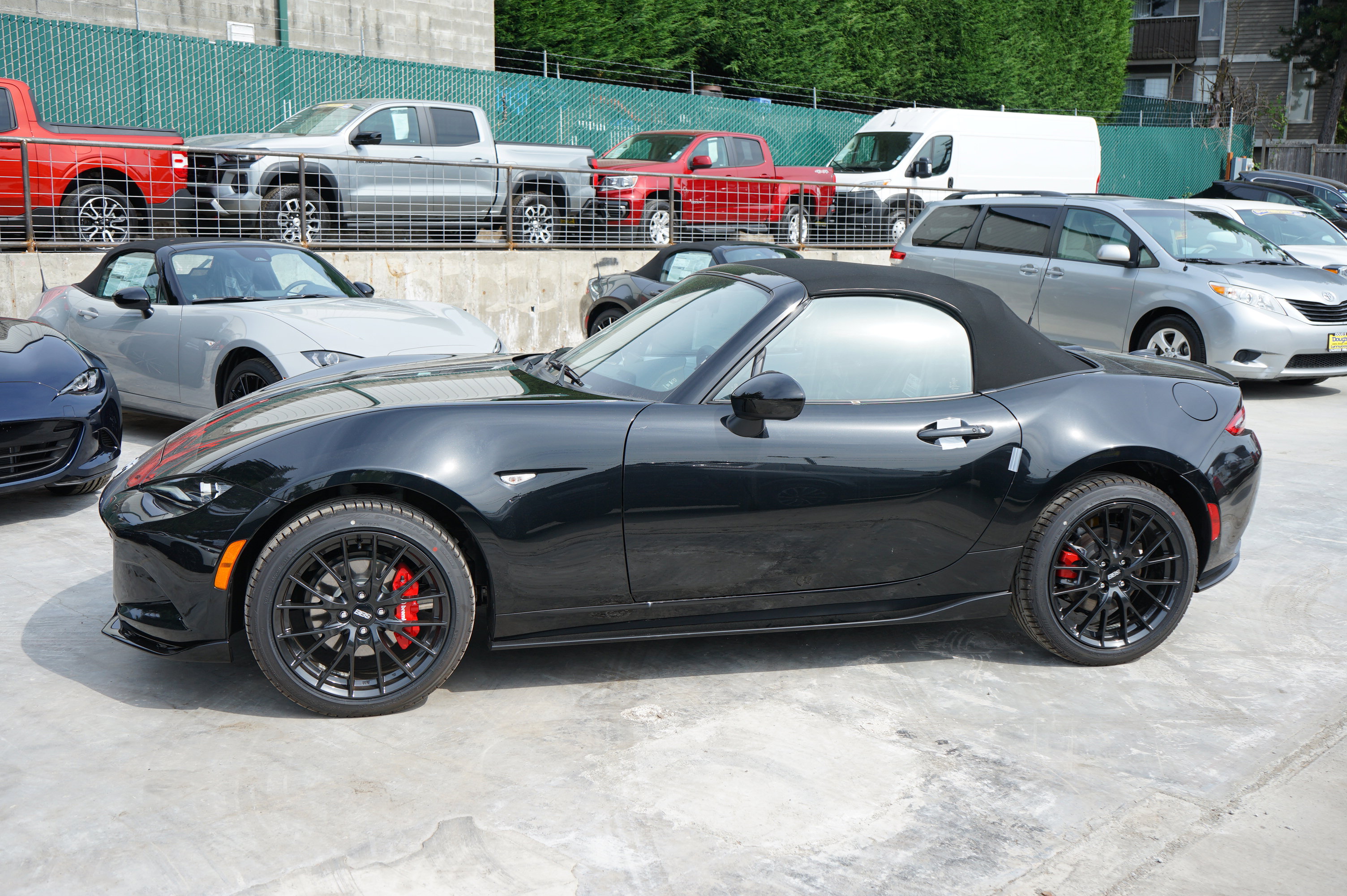 New 2025 MAZDA MX-5 Miata Club w/ Brembo/BBS Recaro Package image 7