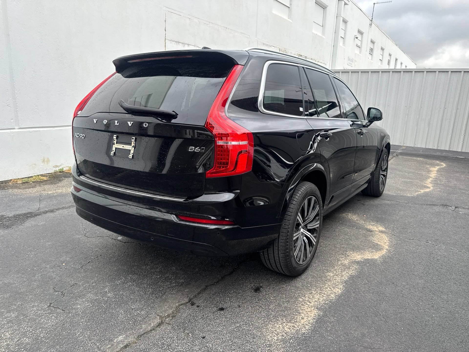 Used 2023 Volvo XC90 B6 Core w/ Protection Package Premier AWD/4WD image 5