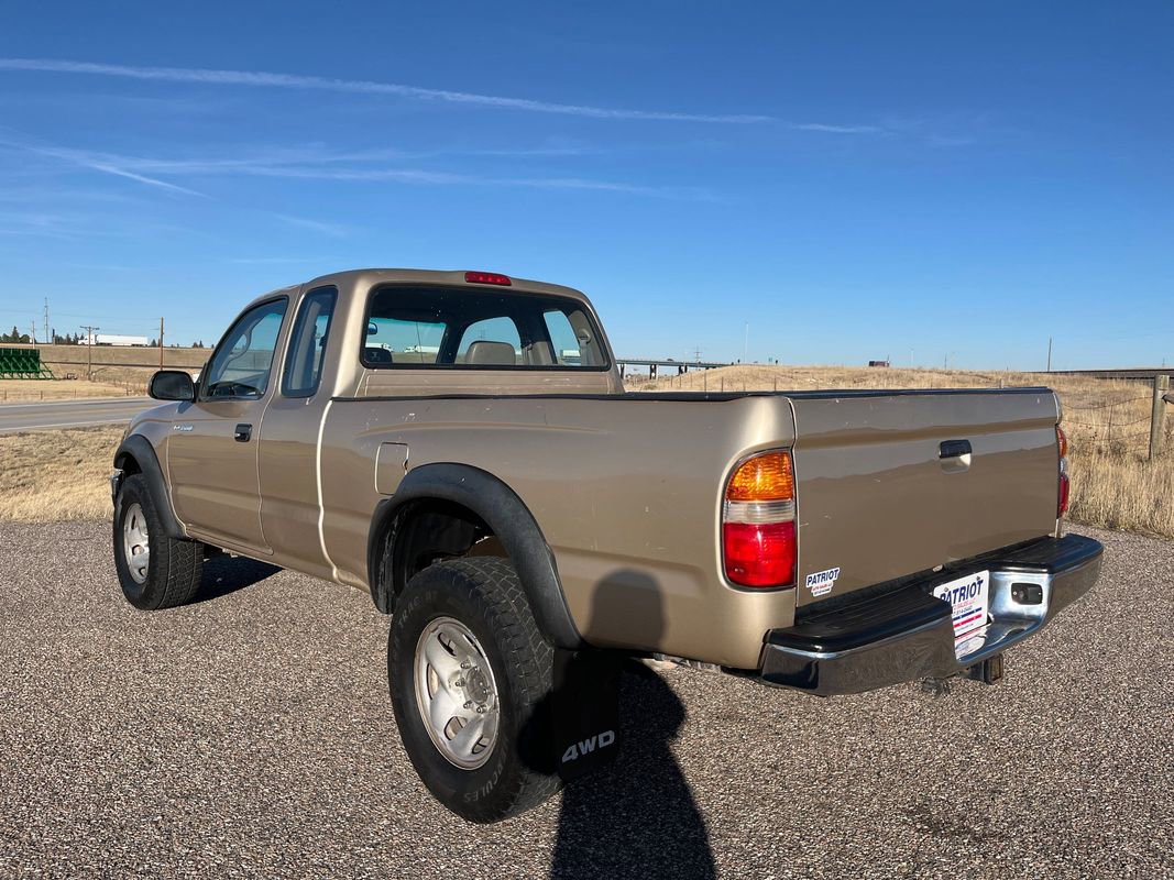 Used 2003 Toyota Tacoma 4x4 Xtracab V6 image 3