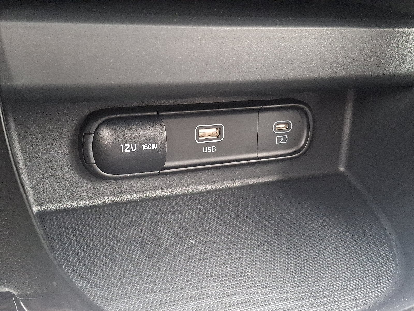 New 2026 Kia Seltos S AWD/4WD image 16