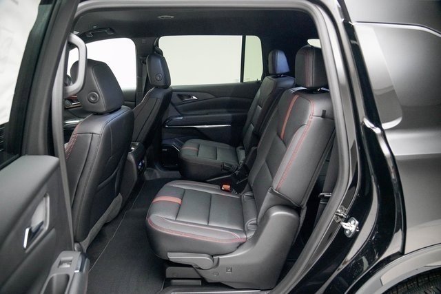 New 2026 Chevrolet Traverse RS image 25