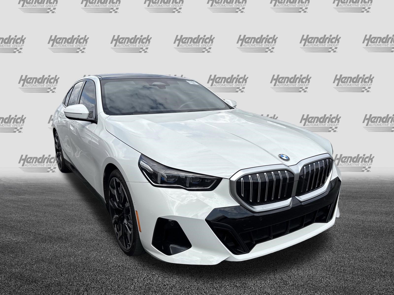 Certified 2024 BMW 530i 530i w/ Executive Package image 5