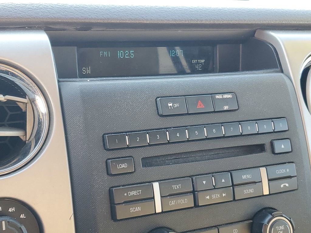 Used 2011 Ford F150 XLT w/ XLT Chrome Pkg image 17