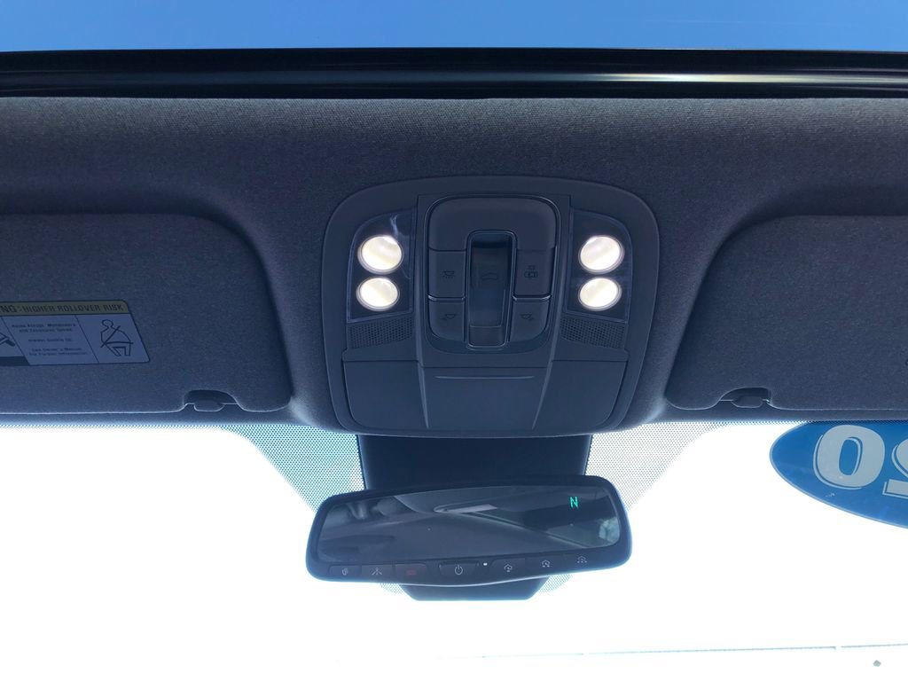 Used 2020 Hyundai Santa Fe Limited image 27