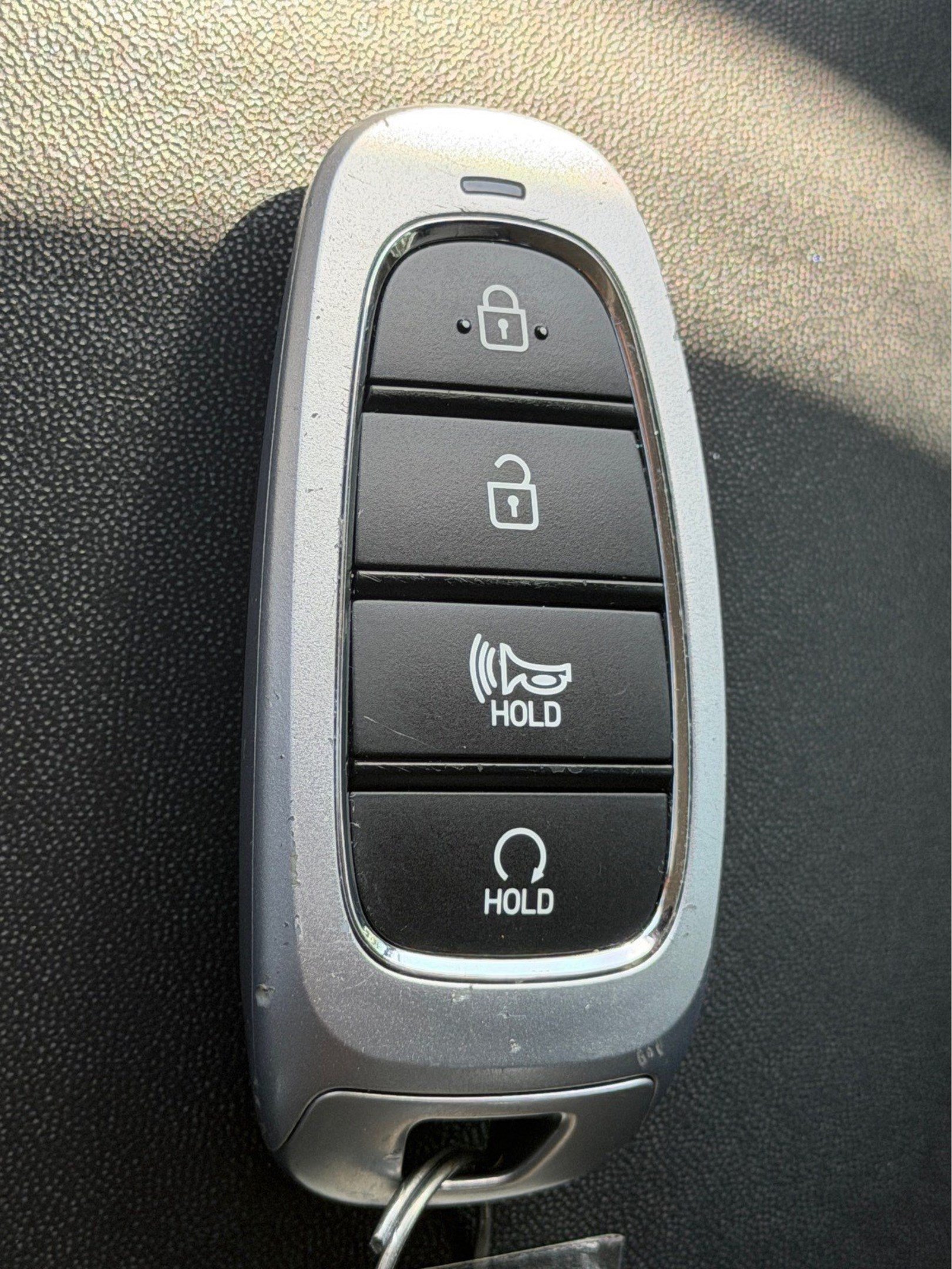 Used 2021 Hyundai Santa Fe SEL FWD image 32