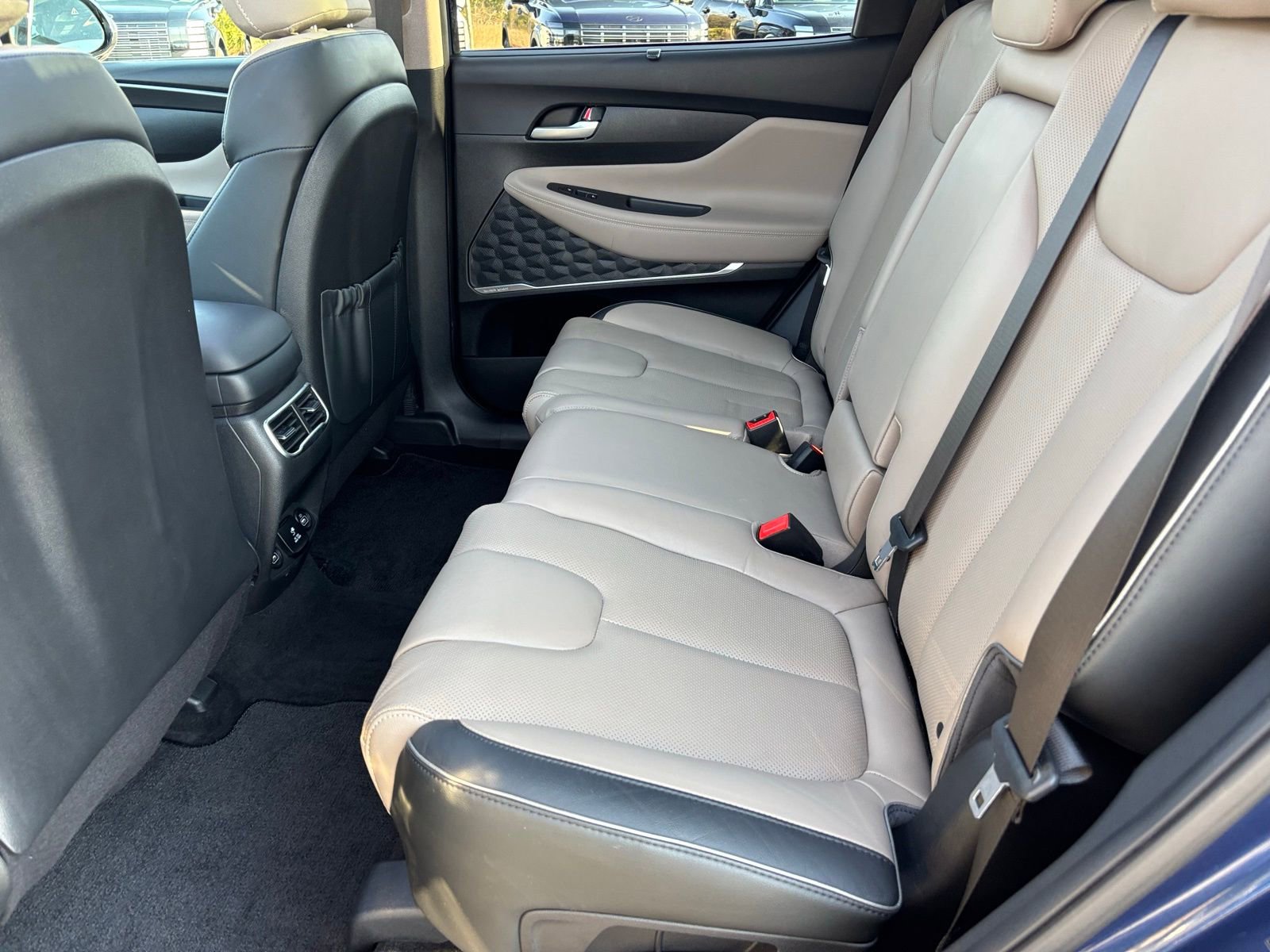 Used 2022 Hyundai Santa Fe Limited image 14