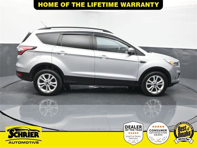 Used 2017 Ford Escape SE w/ Equipment Group 201A image 6