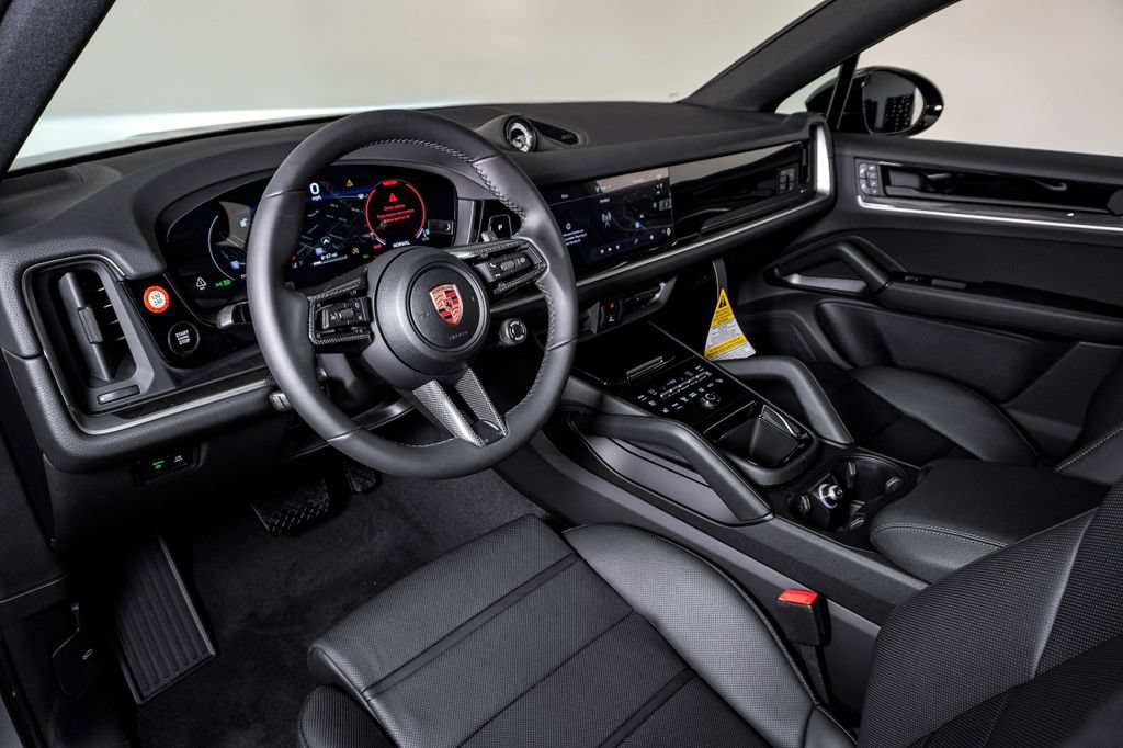 New 2026 Porsche Cayenne Coupe AWD/4WD image 4