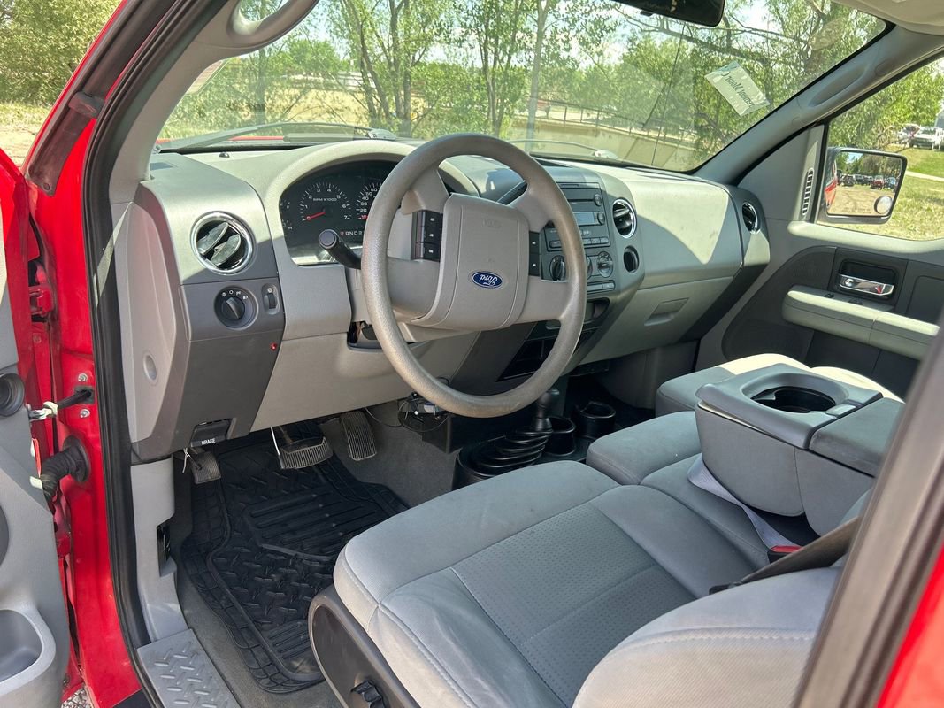 Used 2007 Ford F150 STX AWD/4WD image 2