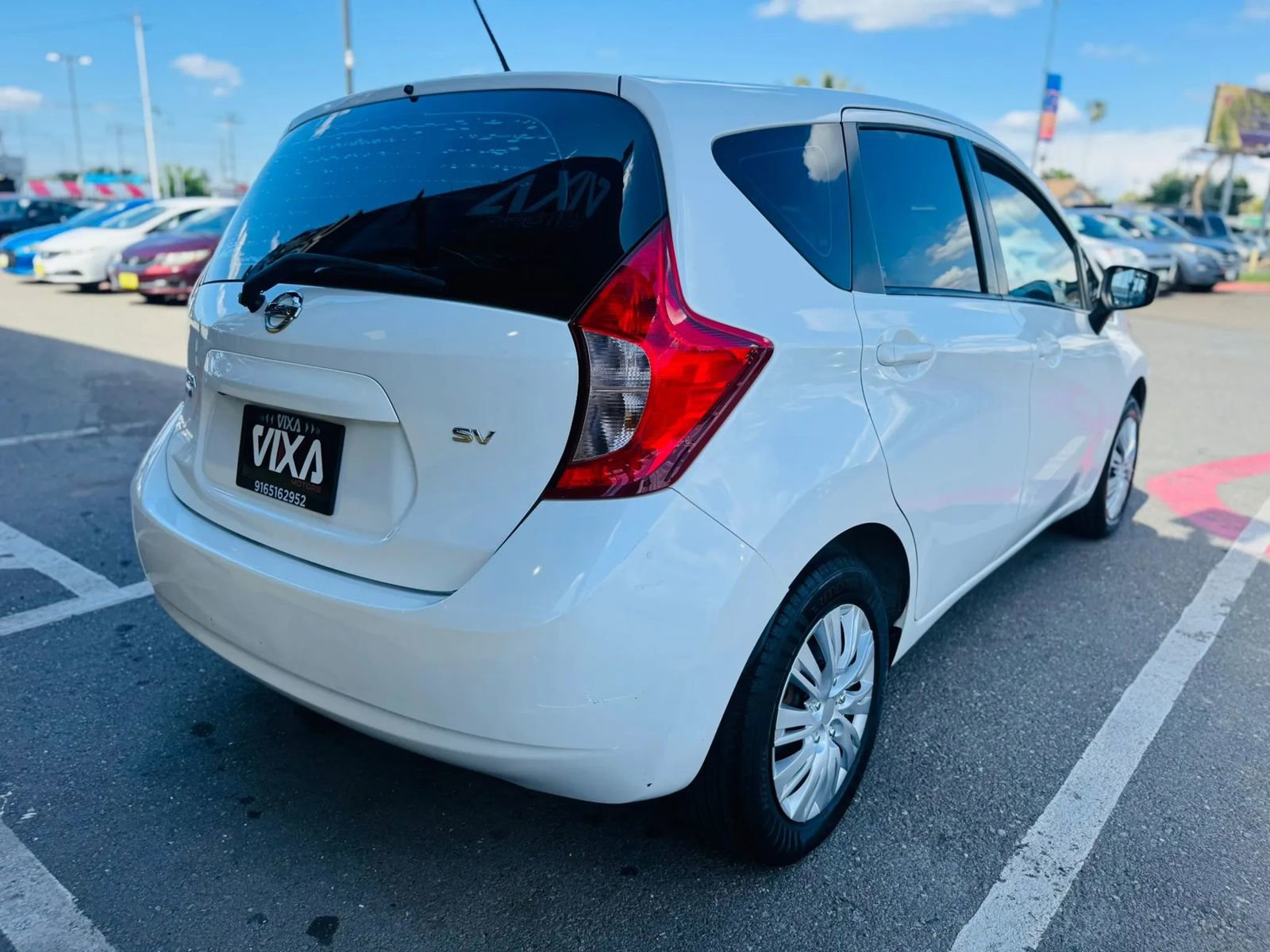 Used 2016 Nissan Versa Note SV FWD image 5