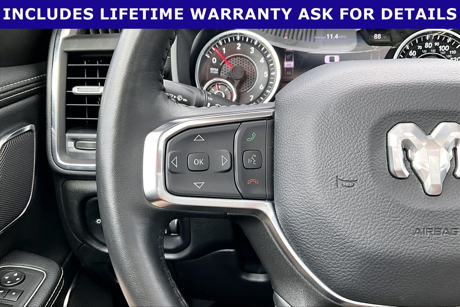 Used 2024 RAM 1500 Laramie AWD/4WD image 15