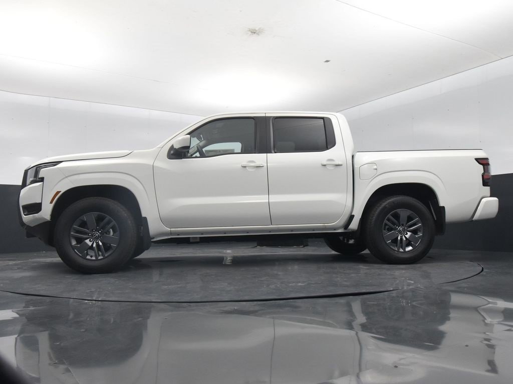 Certified 2025 Nissan Frontier SV image 25