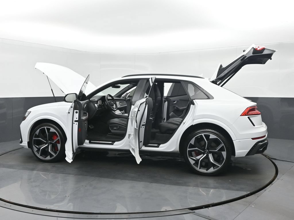 Used 2023 Audi RS Q8 AWD/4WD image 41