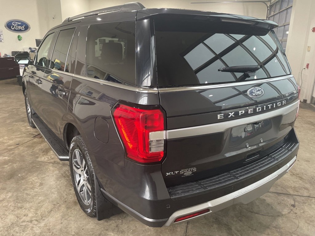 Used 2022 Ford Expedition XLT image 7