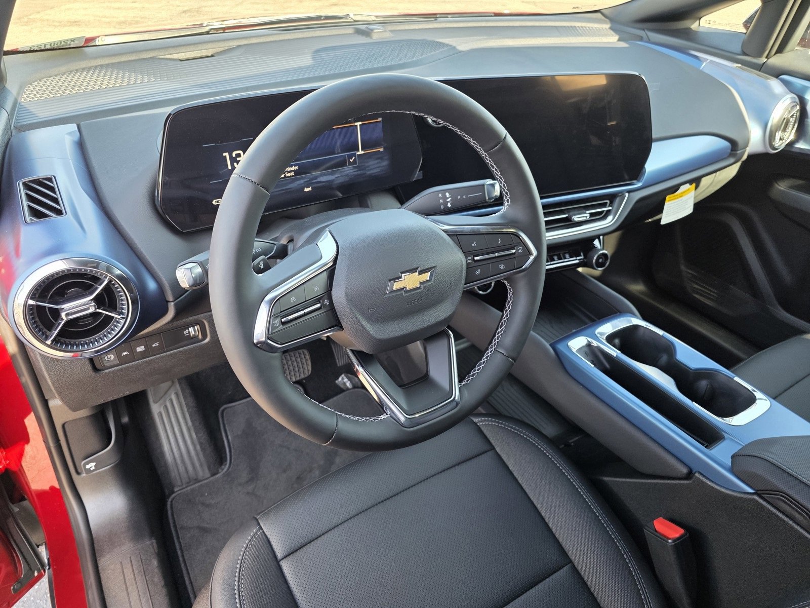 New 2026 Chevrolet Equinox EV LT w/ LPO, Blackout Package image 24