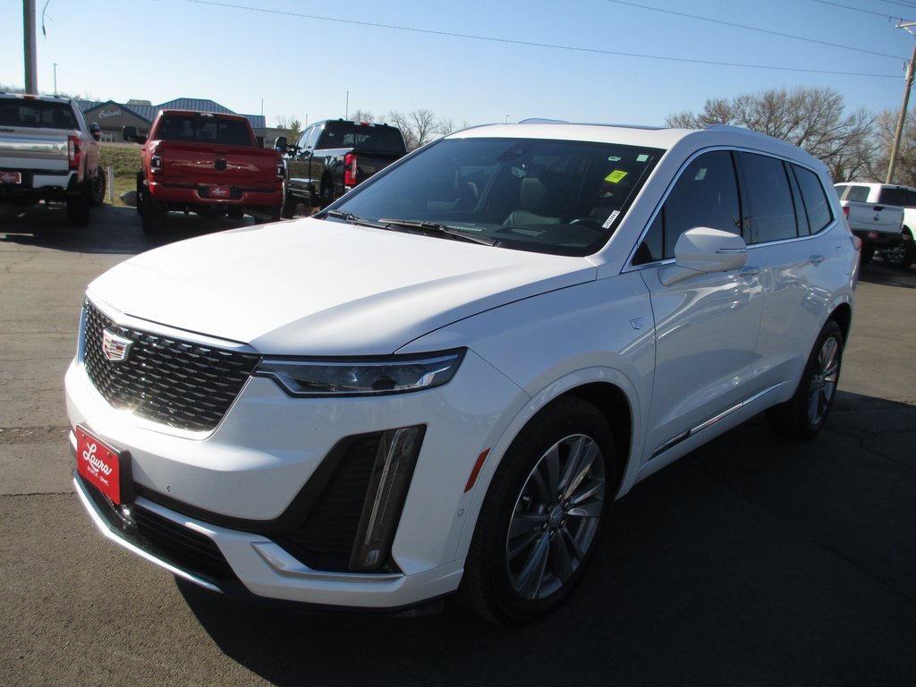 Used 2024 Cadillac XT6 Premium Luxury w/ Technology Package image 10