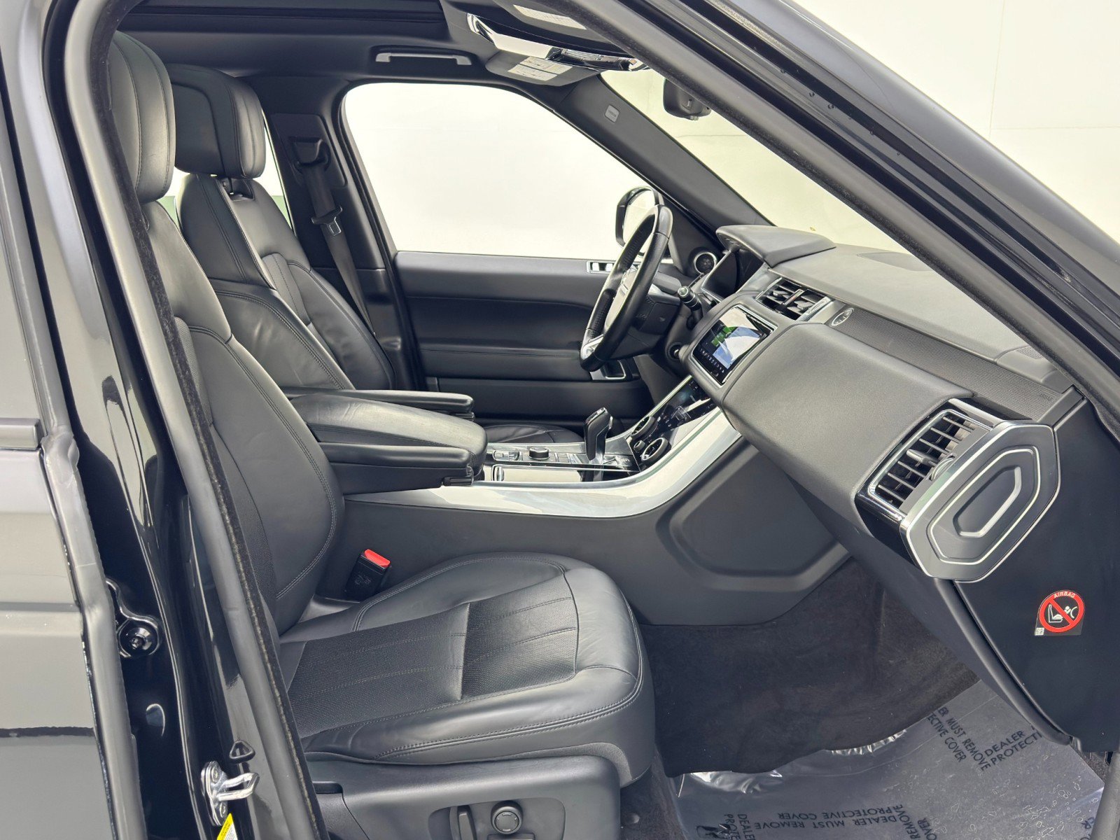 Used 2018 Land Rover Range Rover Sport HSE image 15