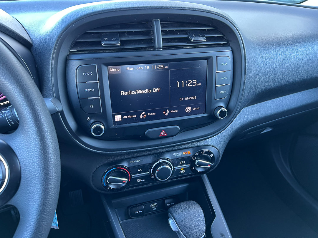Used 2024 Kia Soul LX w/ Option Group 015 image 18