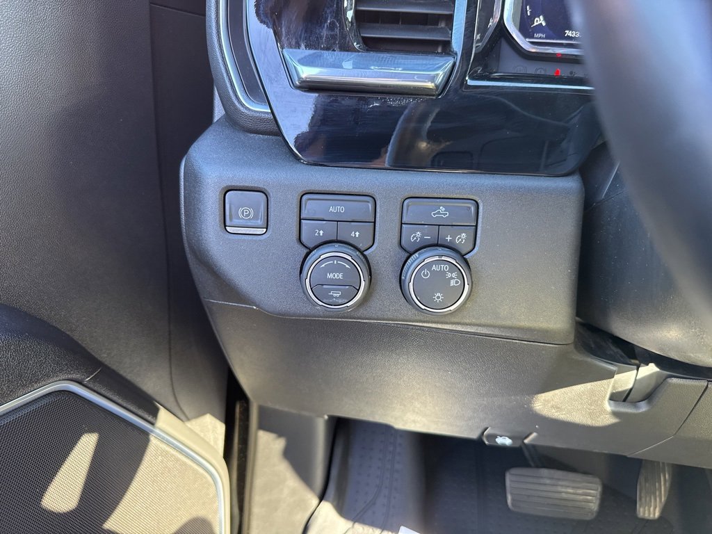 Used 2023 Chevrolet Silverado 1500 LT w/ Protection Package image 30