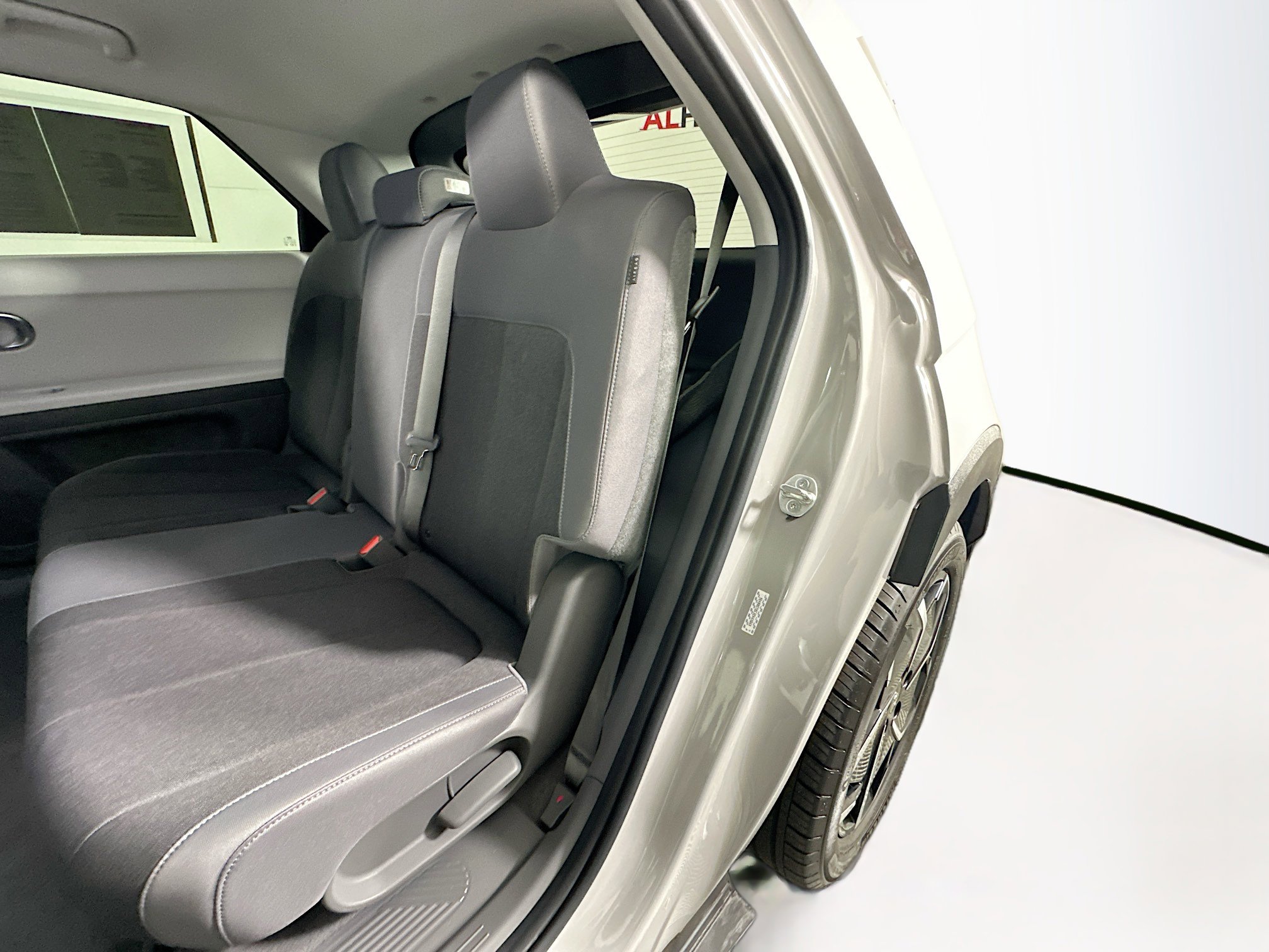 Used 2024 Hyundai Ioniq 5 SE image 26