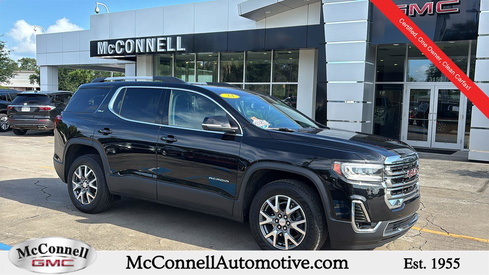 Certified 2023 GMC Acadia SLT w/ Technology Package FWD image 1