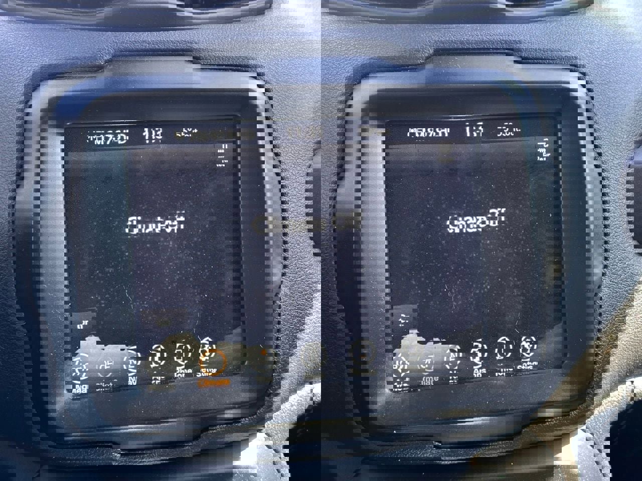 Used 2023 Jeep Renegade Latitude image 28