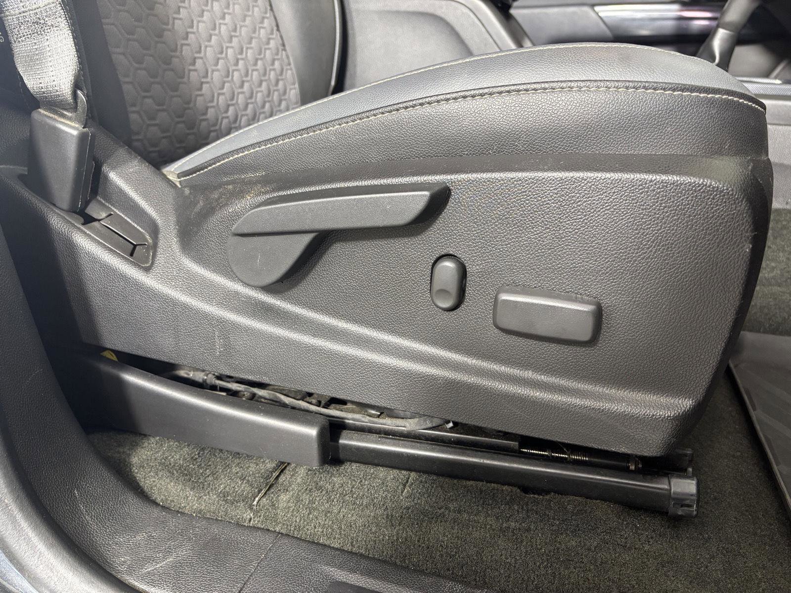 Used 2017 Chevrolet Colorado Z71 image 24