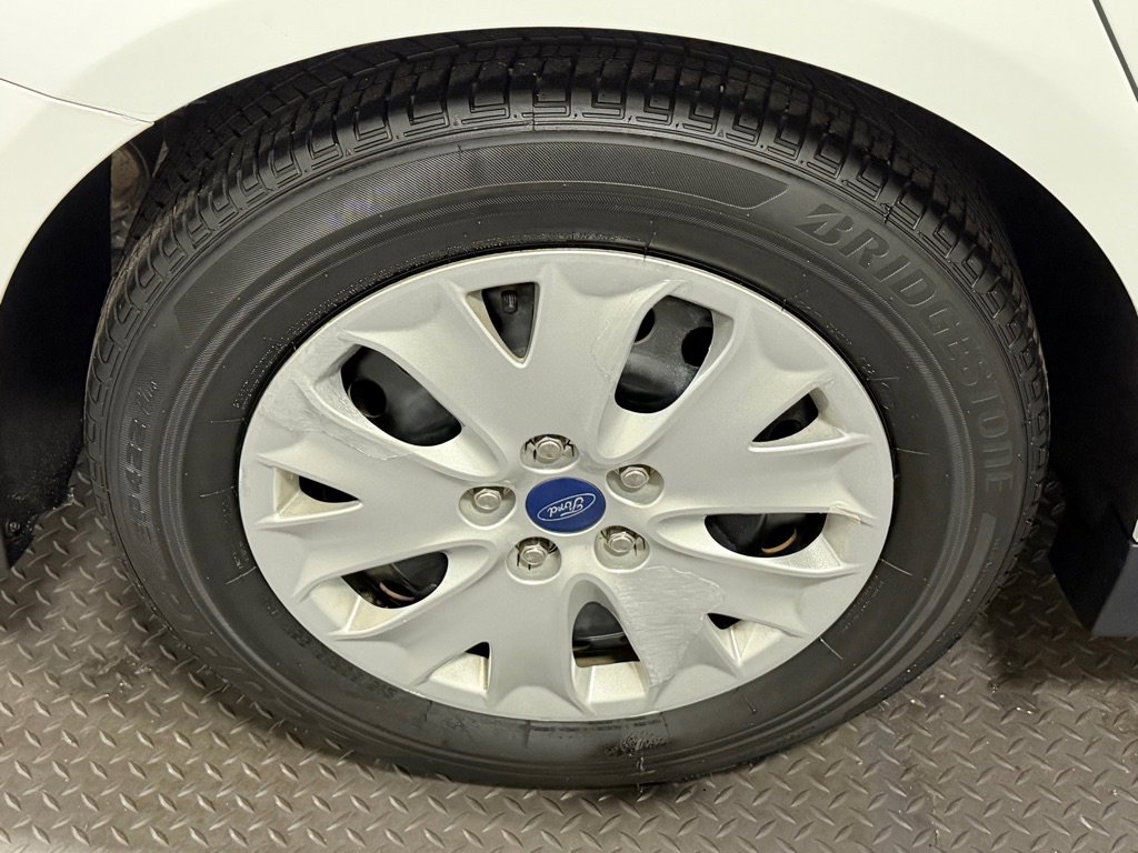 Used 2013 Ford Fusion S FWD image 18