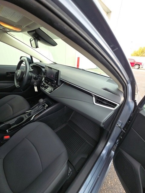 Used 2022 Toyota Corolla LE image 20