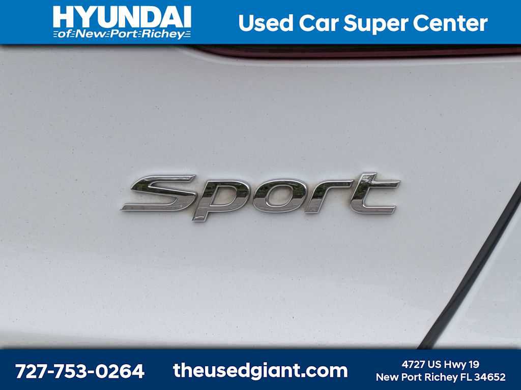 Used 2018 Hyundai Elantra Sport w/ Sport Premium Package 03 FWD image 5