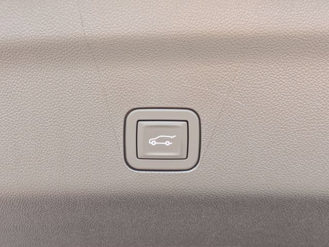 New 2026 GMC Yukon Denali w/ Sun & Power Step Package AWD/4WD image 34