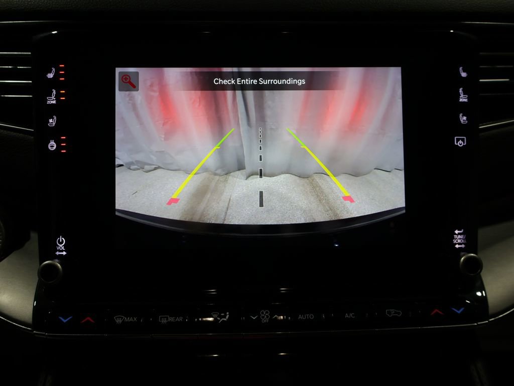 Used 2024 Jeep Wagoneer L Series II image 32