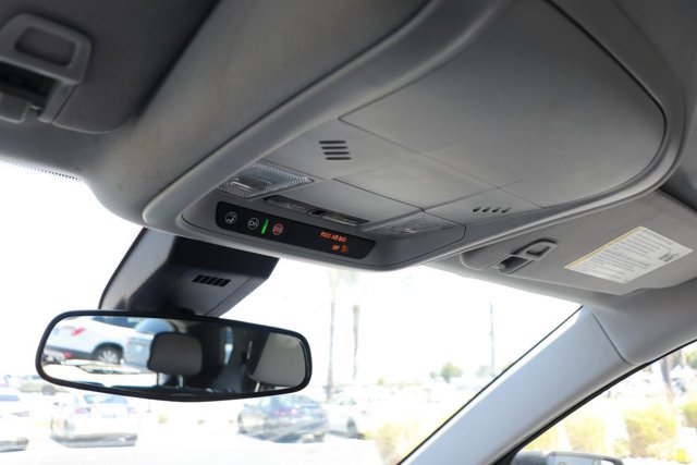 Used 2020 Chevrolet Equinox LS FWD image 24