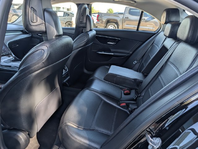 Used 2023 Mercedes-Benz C 300 Sedan image 28