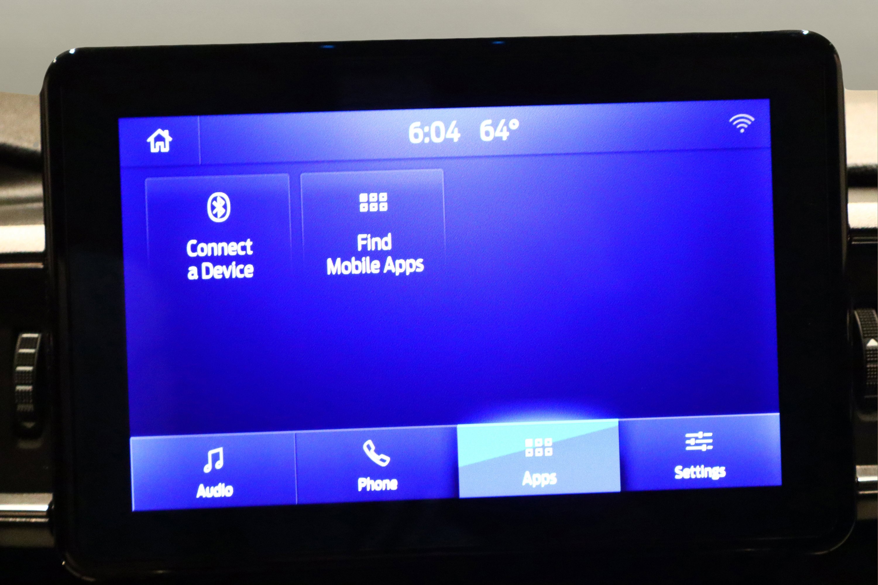 Used 2024 Ford Explorer XLT w/ Equipment Group 202A image 35