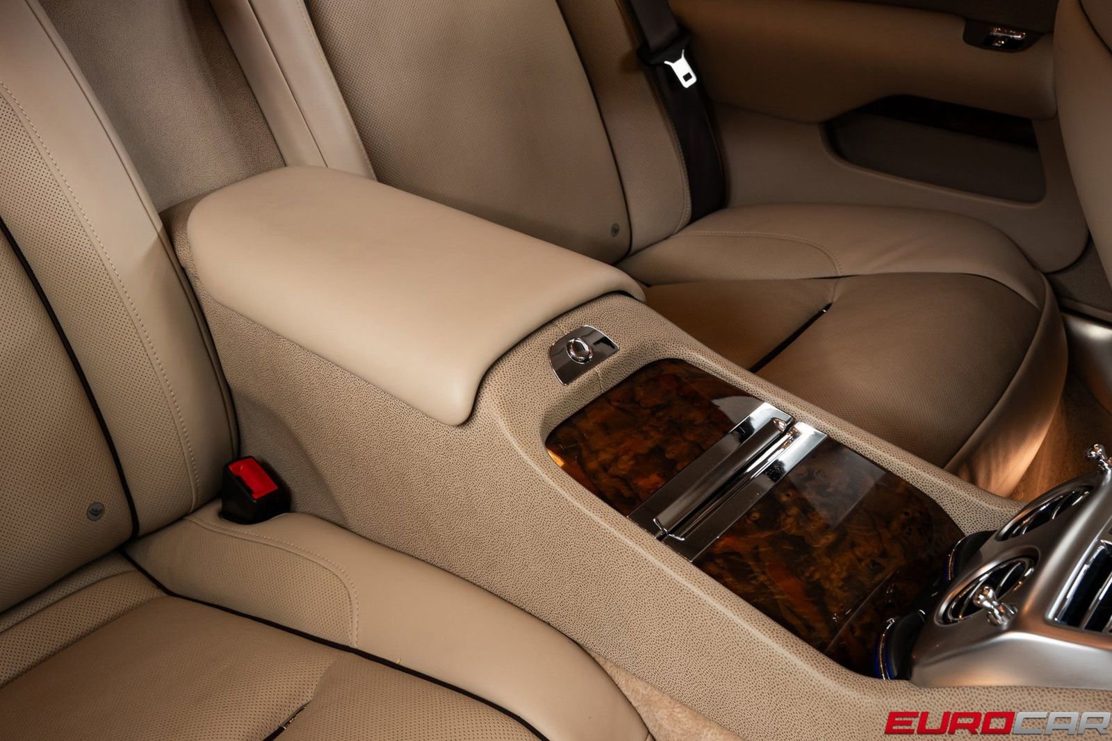 Used 2015 Rolls-Royce Wraith image 34