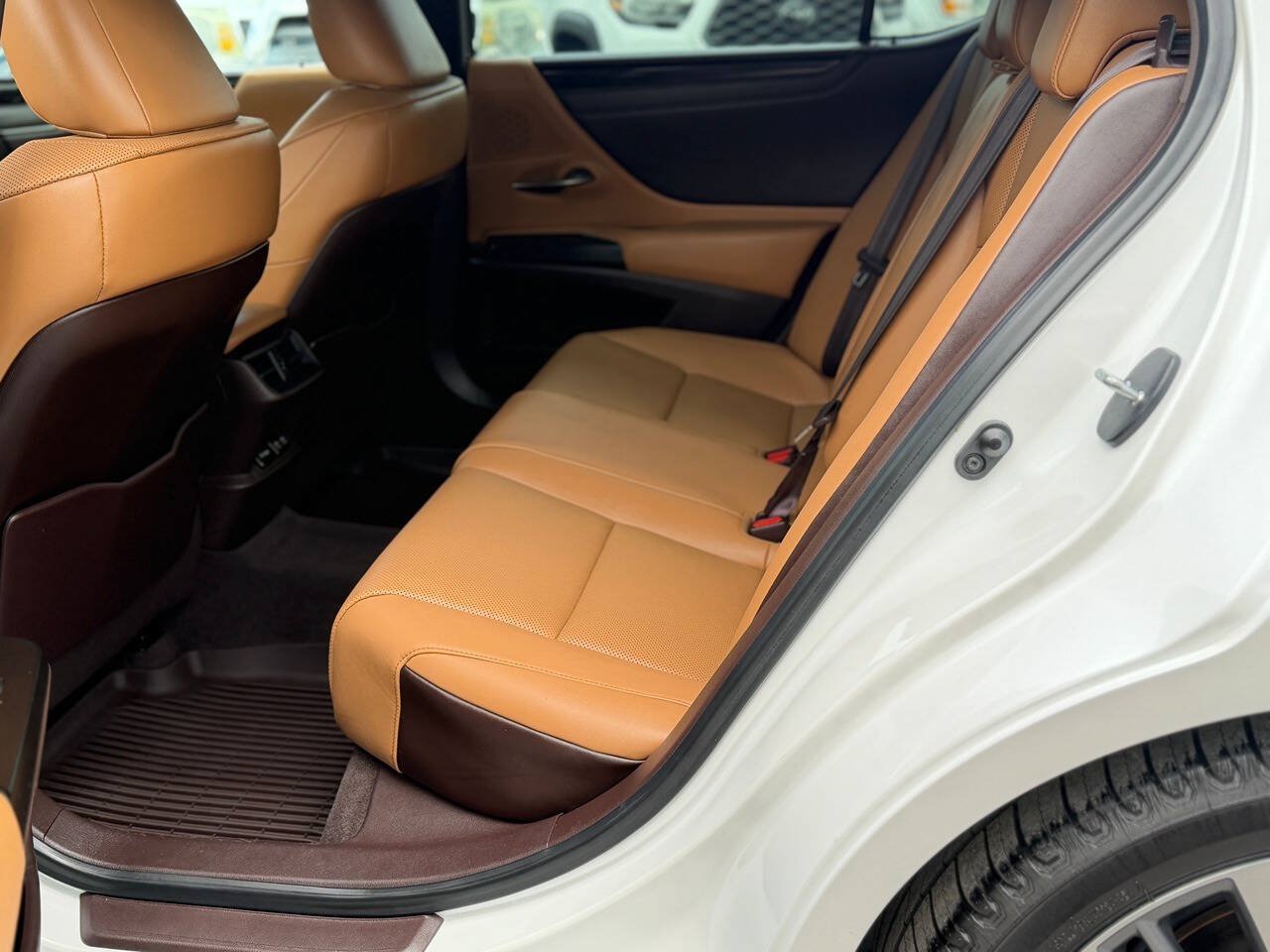 Used 2020 Lexus ES 350 w/ Premium Package FWD image 56