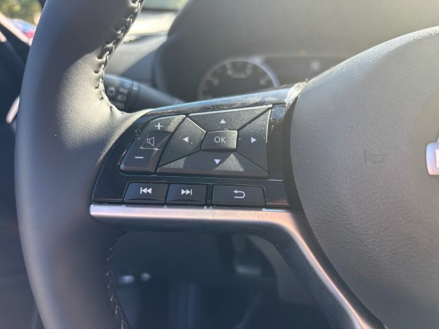 Used 2025 Nissan Altima 2.5 SV w/ SV Premium Package FWD image 25