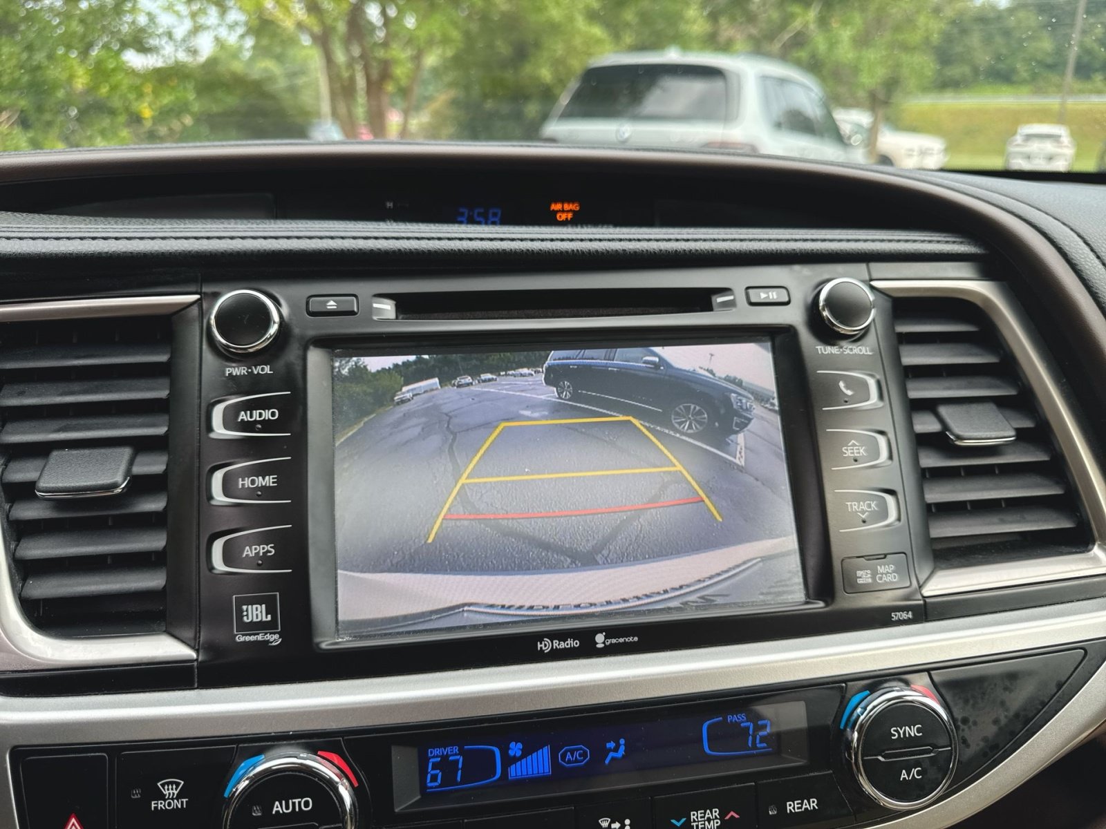 Used 2015 Toyota Highlander Limited AWD/4WD image 20