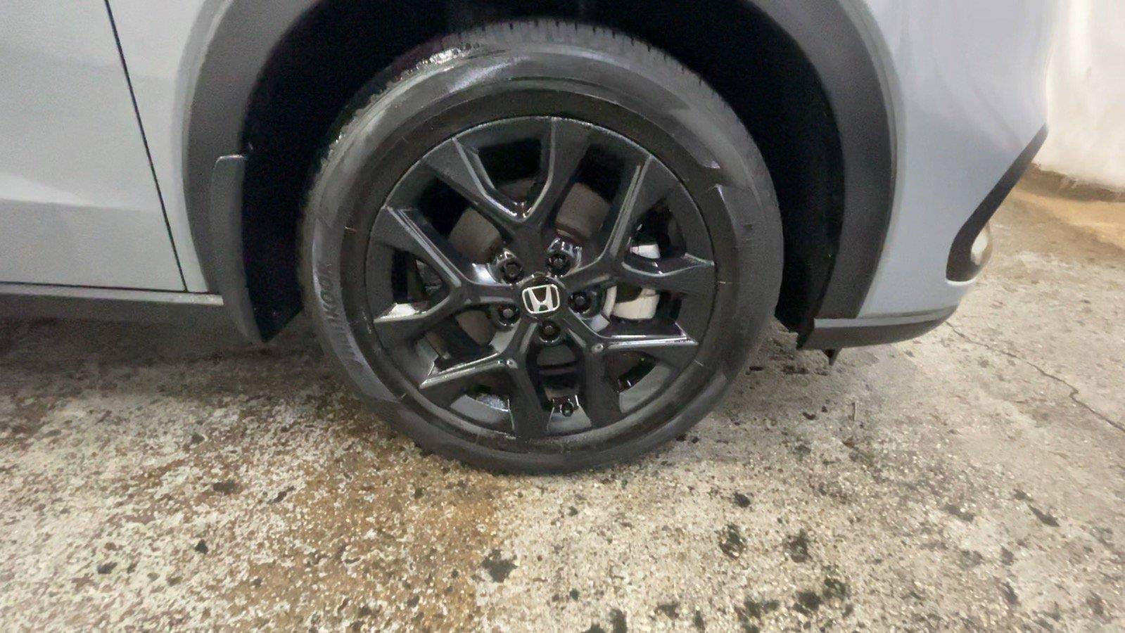Certified 2025 Honda HR-V Sport image 20