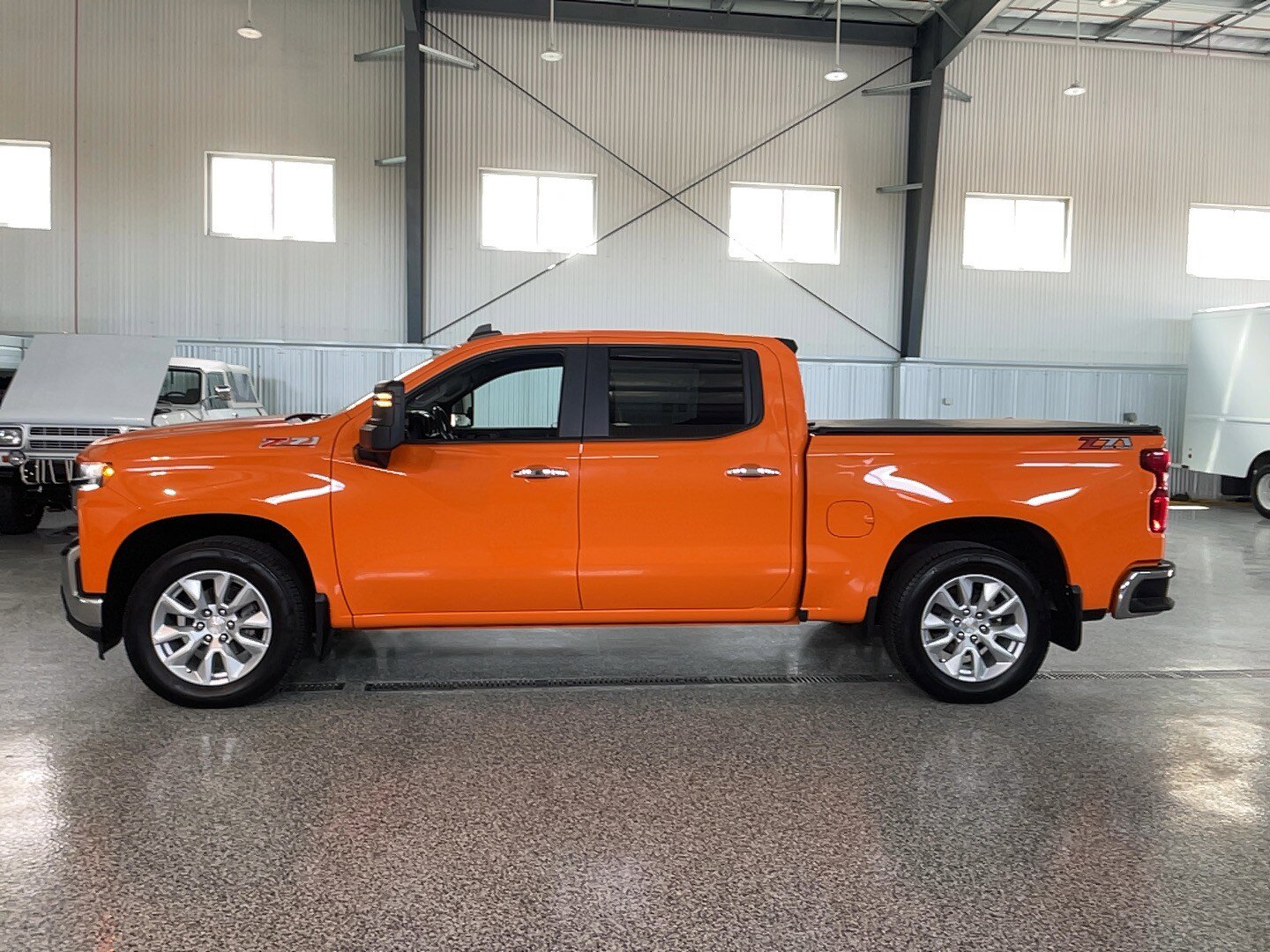 Used 2020 Chevrolet Silverado 1500 LT w/ All-Star Edition AWD/4WD image 3
