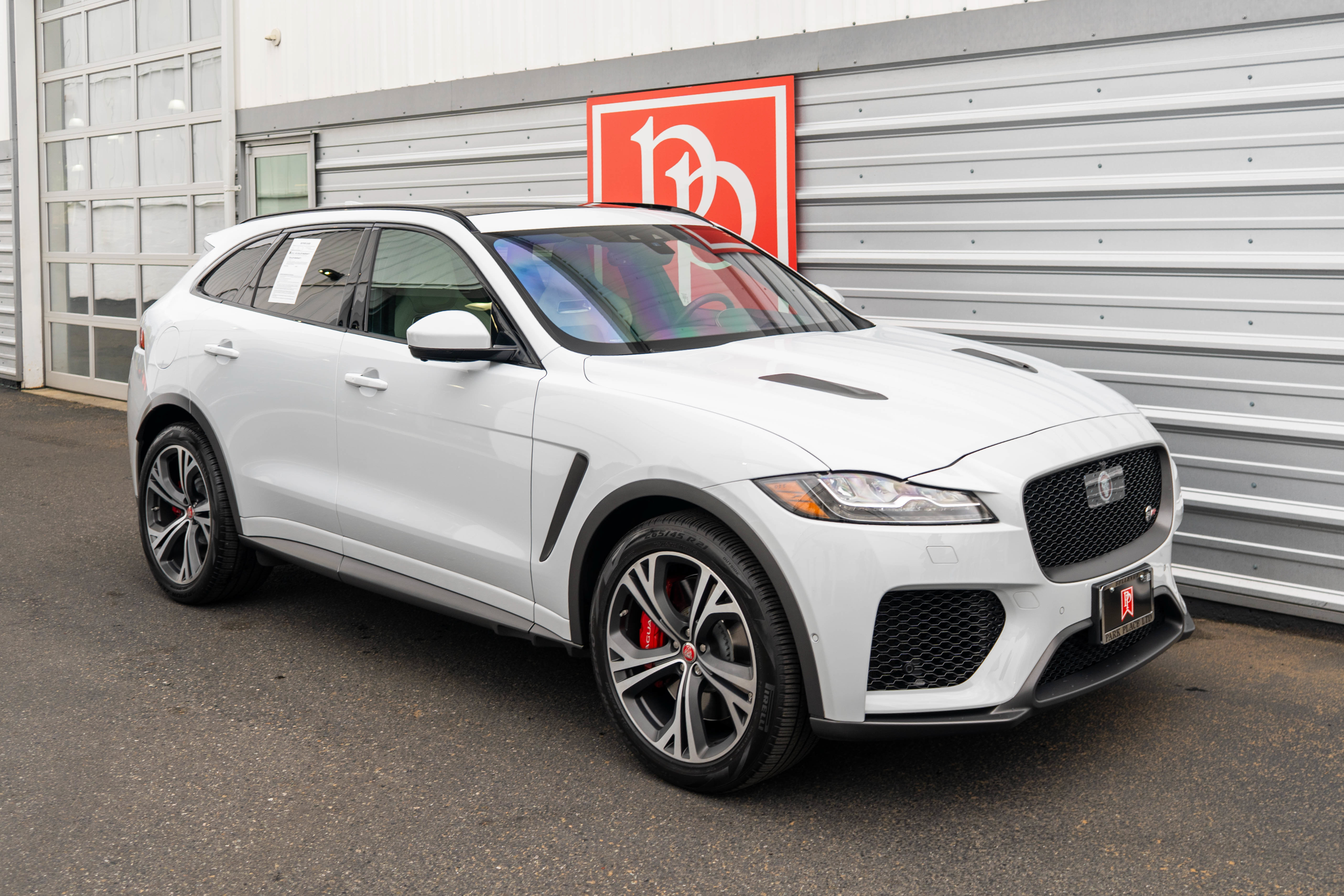 Used 2019 Jaguar F-PACE SVR AWD/4WD image 41