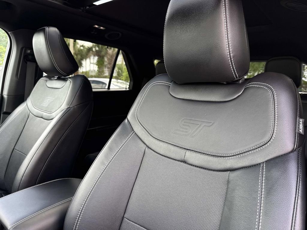 Used 2024 Ford Explorer ST w/ Equipment Group 401A AWD/4WD image 26