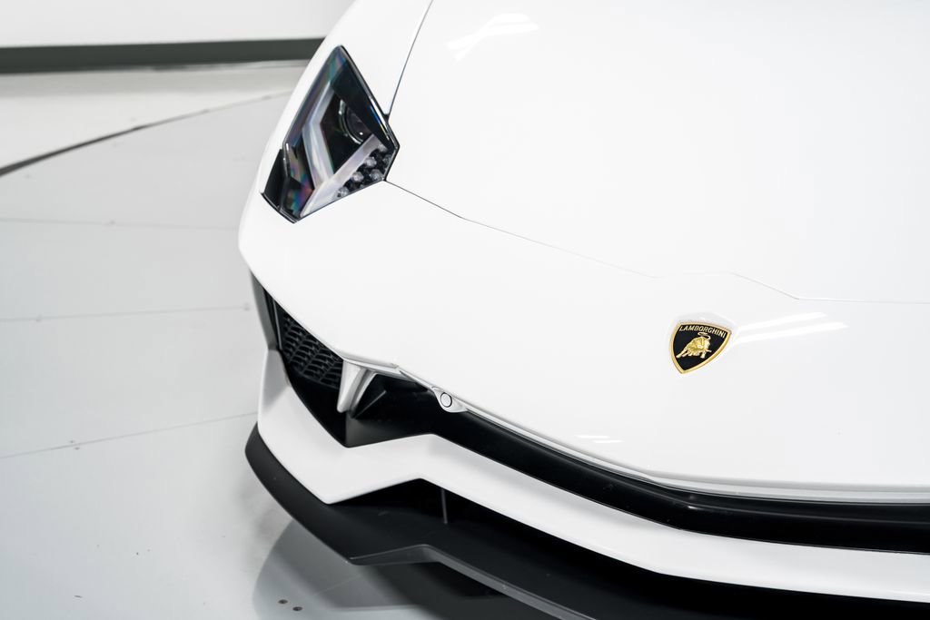 Used 2018 Lamborghini Aventador S image 46