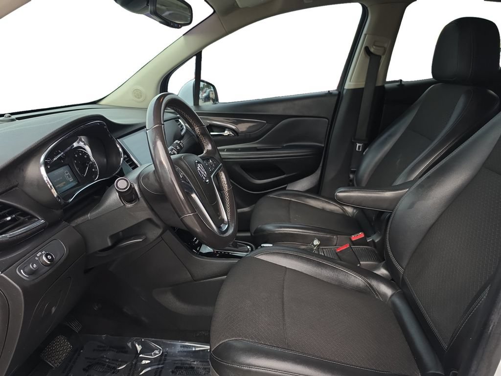 Used 2020 Buick Encore Preferred FWD image 12