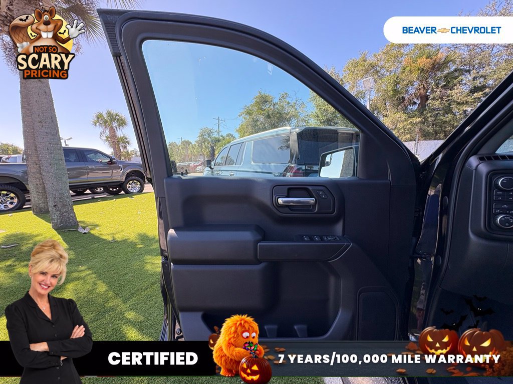 Used 2023 Chevrolet Silverado 1500 Custom Trail Boss AWD/4WD image 31